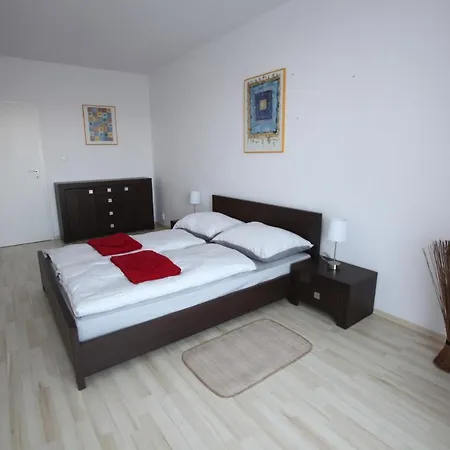 公寓 Park Radouc - 60m2 马达伯乐斯拉夫